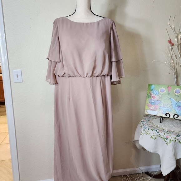 A & W Bridal Dress - Picture 5 of 9